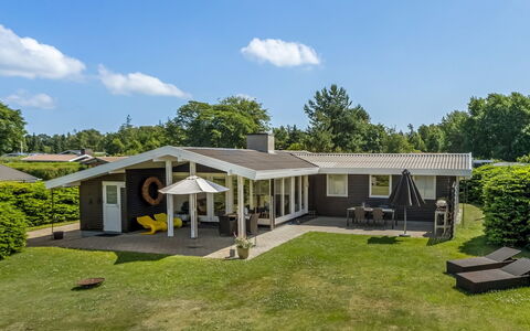 Allaine - 500M from the Sea: Building, House, Residential Area, Home, Roof, Cottage, Estate, Lawn, Groundcover, Farmhouse