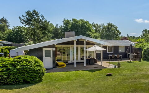 Allaine - 500M from the Sea: Wood, House, Cottage, Home, Roof, Rural Area, Siding, Log Cabin, Garden Buildings, Hardwood