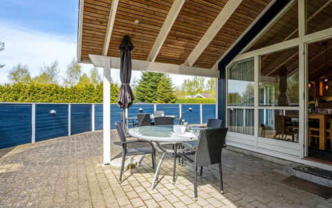 Alger - 800M from the Sea: Porch, Home, Door, Cottage, Deck, Shade, Estate, Hardwood, Chair, Siding
