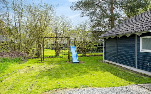 Alger - 800M from the Sea: Garden, Cottage, Lawn, Shade, Backyard, Yard, Landscaping, Garden Buildings, Estate, Siding