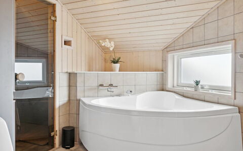Swanhild - 900M from the Sea: Wood, House, Cottage, Home, Roof, Rural Area, Siding, Log Cabin, Garden Buildings, Hardwood