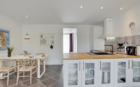 Bertte - 100M from the Sea: Roof, House, Land Lot, Home, Cottage, Estate, Garden Buildings, Shade, Log Cabin, Landscaping