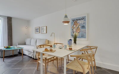 Bertte - 100M from the Sea