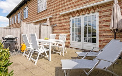 Bertte - 100M from the Sea