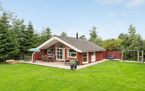 Lyra - 800M from the Sea: Grass, House, Roof, Home, Cottage, Shrub, Land Lot, Rural Area, Farmhouse, Groundcover