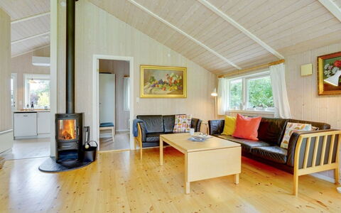 Lyra - 800M from the Sea: Grass, House, Roof, Home, Cottage, Shrub, Land Lot, Rural Area, Farmhouse, Groundcover