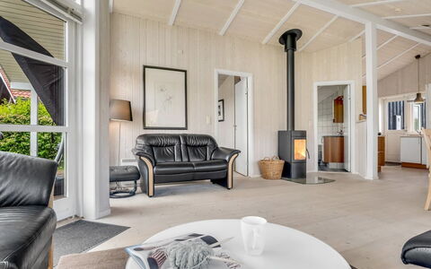 Birtir - 1.2Km from the Sea: Grass, House, Roof, Home, Cottage, Shrub, Land Lot, Rural Area, Farmhouse, Groundcover