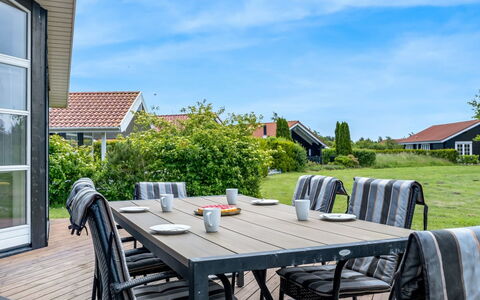 Birtir - 1.2Km from the Sea: Grass, House, Roof, Home, Cottage, Shrub, Land Lot, Rural Area, Farmhouse, Groundcover