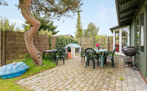 Odstanus - 575M from the Sea: Residential Area, Roof, Suburb, Driveway, Estate, Chimney