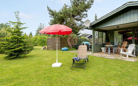 Odstanus - 575M from the Sea: Residential Area, Roof, Suburb, Driveway, Estate, Chimney