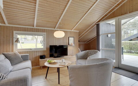 Uolevi - 200M from the Sea: House, Home, Roof, Cottage, Land Lot, Estate, Farmhouse, Village, Farm