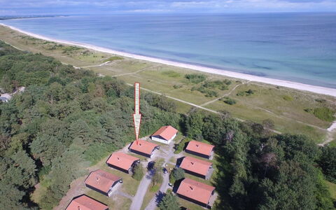 Bergit - 55M from the Sea: Wood, Roof, Home, House, Architecture, Siding, Land Lot, Cottage, Shed, Garden Buildings