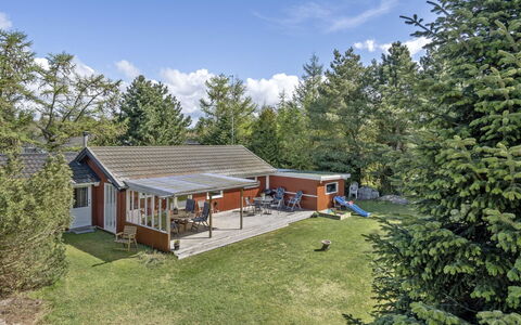 Delma - 750M from the Sea: Wood, House, Cottage, Home, Roof, Rural Area, Siding, Log Cabin, Garden Buildings, Hardwood