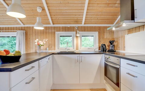 Nafni - 200M from the Sea: Flooring, Wall, Floor, Interior Design, Wood, Ceiling, Wood Flooring, Lighting, Furniture, Laminate Flooring