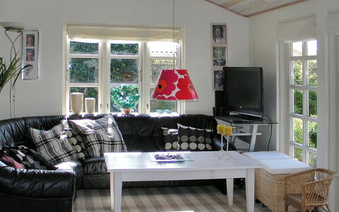 Nitis - 200M from the Sea: Wood, House, Cottage, Home, Roof, Rural Area, Siding, Log Cabin, Garden Buildings, Hardwood