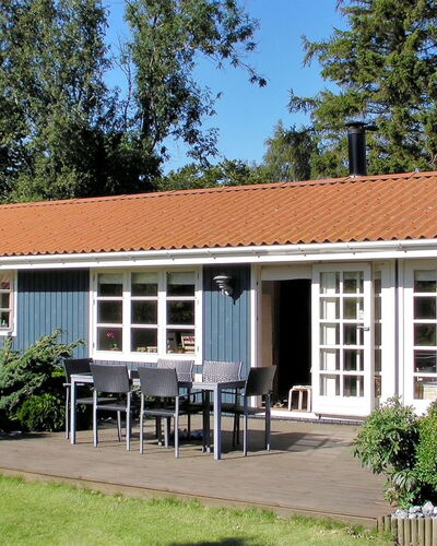 Nitis - 200M from the Sea