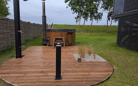 Engli - 90M from the Sea: Residential Area, Shrub, House, Home, Garden, Estate, Shade, Landscaping, Lawn
