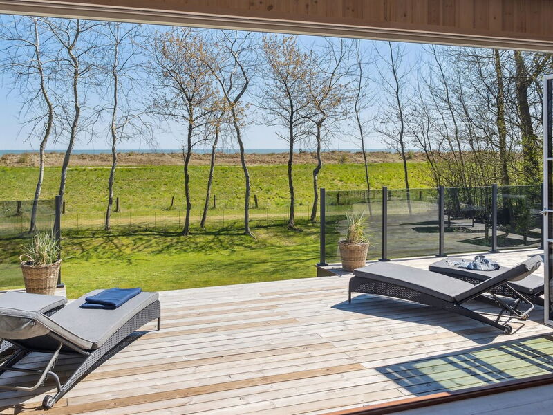 Engli - 90M from the Sea