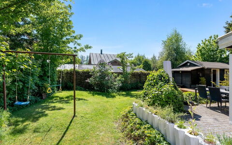 Carly - 100M from the Sea: Grass, House, Roof, Home, Cottage, Shrub, Land Lot, Rural Area, Farmhouse, Groundcover
