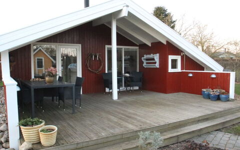 Akari - 400M from the Sea: House, Home, Roof, Residential Area, Cottage, Estate, Farmhouse, Lawn, Landscaping, Siding