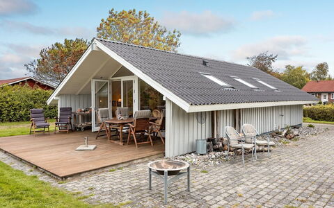 Armund - 300M from the Sea: Wood, Wood Stain, Plank, Hardwood, Cottage, Deck, Siding, Shade, Wood Flooring, Garden Buildings