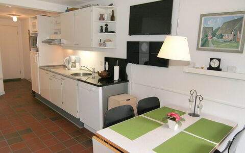 Else - 100M from the Sea: House, Roof, Home, Cottage, Estate, Farmhouse, Villa, Porch, Siding