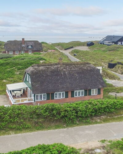 Mattias - 100M from the Sea