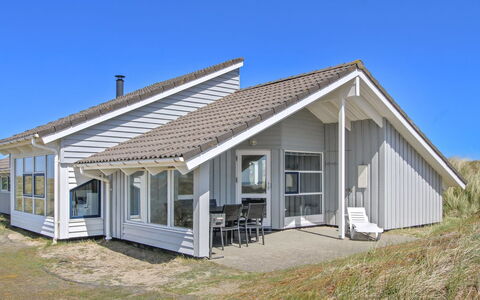 Wikar - 50M from the Sea: Architecture, Roof, Home, Composite Material, Daylighting, Siding, Driveway