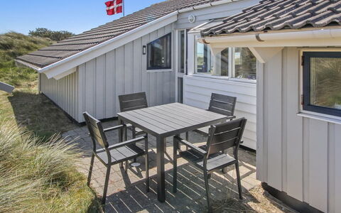 Wikar - 50M from the Sea: Architecture, Roof, Home, Composite Material, Daylighting, Siding, Driveway