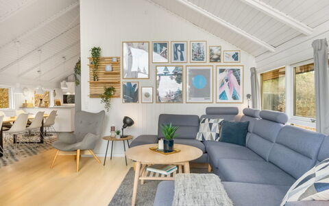 Julie - 1.5Km from the Sea: Interior Design, Furniture, Couch, Wood, Living Room, Flooring, Home, Floor, Ceiling, Room