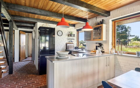 Jorinde - 2.8Km from the Sea: Wood, Kitchen, Ceiling, Furniture, Interior Design, Countertop, Flooring, Kitchen Appliance, Room, Cabinetry