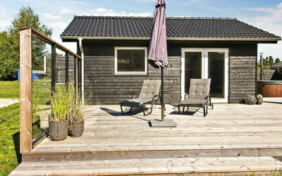 Anuk - 2.3Km from the Sea