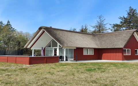 Lima - 3.5Km from the Sea: Roof, House, Land Lot, Home, Cottage, Estate, Garden Buildings, Shade, Log Cabin, Landscaping