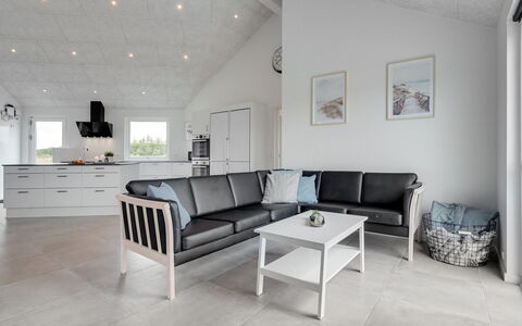 Fridel - 4Km from the Sea: Wood, Flooring, Floor, Furniture, Interior Design, Ceiling, Living Room, Home, Couch