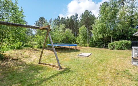 Granke - 3.8Km from the Sea: Roof, House, Land Lot, Home, Cottage, Estate, Garden Buildings, Shade, Log Cabin, Landscaping