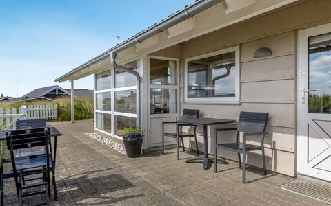 Gudmar - 500M from the Sea: Grass, House, Roof, Home, Cottage, Shrub, Land Lot, Rural Area, Farmhouse, Groundcover