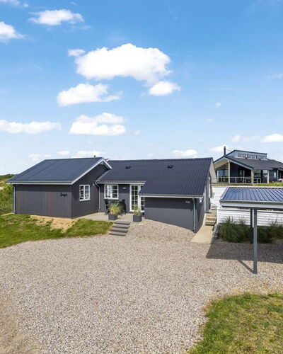 Mikka - 450M from the Sea