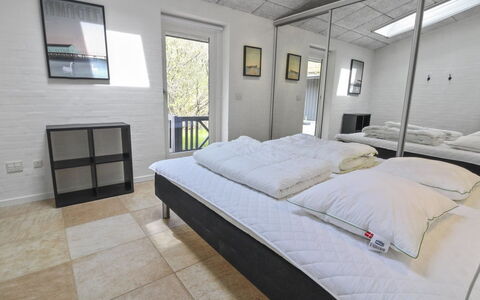 Vieno - 2.6Km from the Sea: Bedroom, Bed, Floor, Interior Design, Flooring, Furniture, Ceiling, Bedding, Bed Sheet, Room