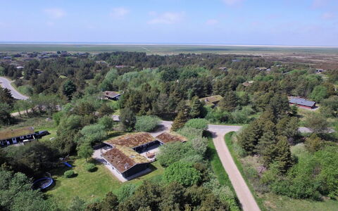 Vieno - 2.6Km from the Sea: Wood, Flooring, Furniture, Sink, Interior Design, Floor, Major Appliance, Countertop, Plumbing Fixture, Kitchen
