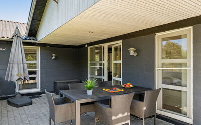 Glenna - 1.8Km from the Sea