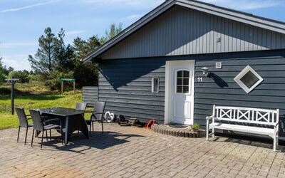 Glenna - 1.8Km from the Sea