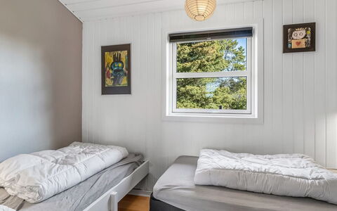 Dietmar - 2.8Km from the Sea: Wall, Bedroom, Wood, Bed, Floor, Flooring, Interior Design, Ceiling, Bedding, Bed Sheet