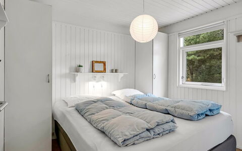 Galathea - 800M from the Sea: Bed, Bedroom, Interior Design, Bed Sheet, Bedding, Ceiling, Wood, Floor, Furniture, Flooring