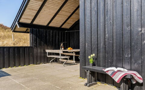 Auli - 200M from the Sea: Cottage, Shed, Hut, Farmhouse, Prairie, Shack, Barn, Log Cabin, Garden Buildings
