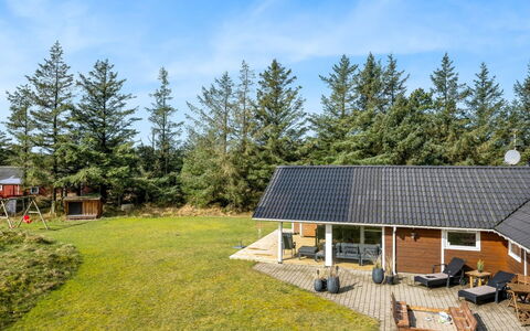 Anisette - 1Km from the Sea: Roof, Land Lot, Cottage, Home, Rural Area, Shed, Siding, Garden Buildings, Log Cabin, Hut