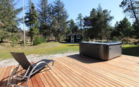 Terne - 1.2Km from the Sea: Cottage, Shed, Hut, Farmhouse, Prairie, Shack, Barn, Log Cabin, Garden Buildings