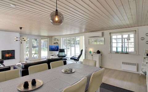 Terne - 1.2Km from the Sea: Cottage, Shed, Hut, Farmhouse, Prairie, Shack, Barn, Log Cabin, Garden Buildings