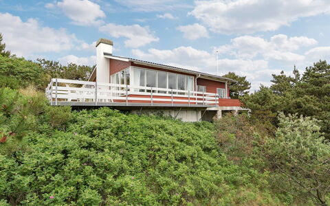 Taimi - 200M from the Sea: Shrub, Home, Plant Community, Porch, Cottage, Estate, Balcony, Farmhouse, Landscaping
