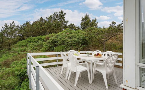 Taimi - 200M from the Sea: Wood, Porch, Handrail, Deck, Balcony, Plank, Hardwood, Stairs, Wood Stain, Shade