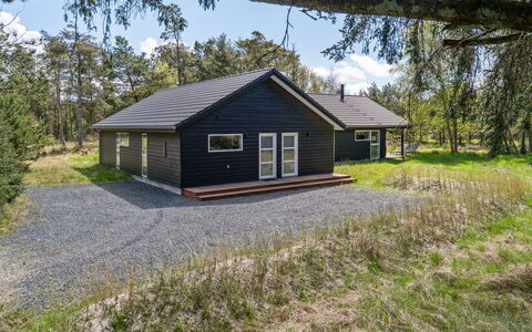 Delan - 1.3Km from the Sea: Estate, Farm